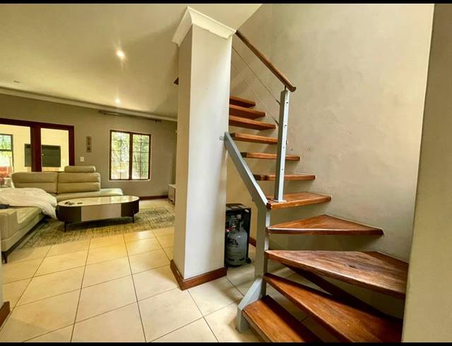 3 BEDROOM PROPERTY TO RENT IN MENLO PARK